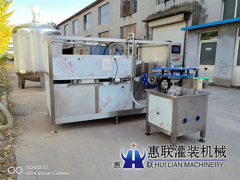 回收啤酒瓶刷瓶機(jī)